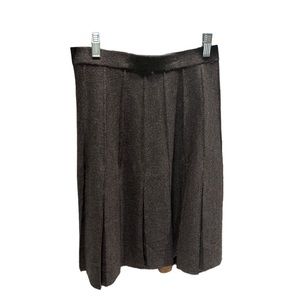 St. John Collection By Marie Gray Knit
Pleated A-line Skirt Size 6